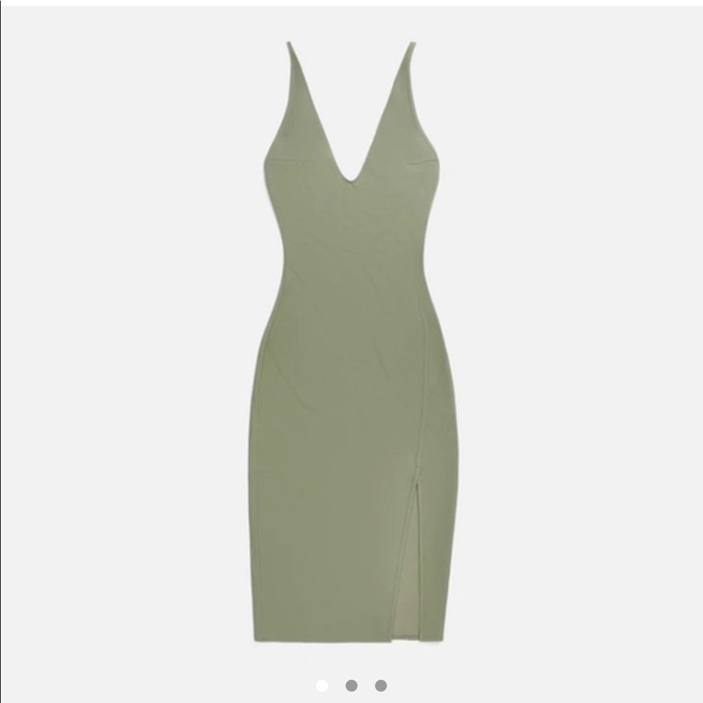 KITH WOMEN NILE SLIT DRESS
